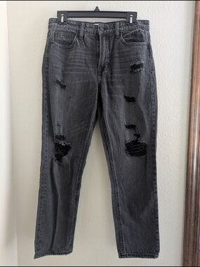 Women’s Distressed Boyfriend Jeans in Washed Black